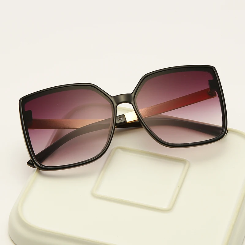 

Sunglasses manufacturers wholesale hot fashion driving decorative Men and women, As shown