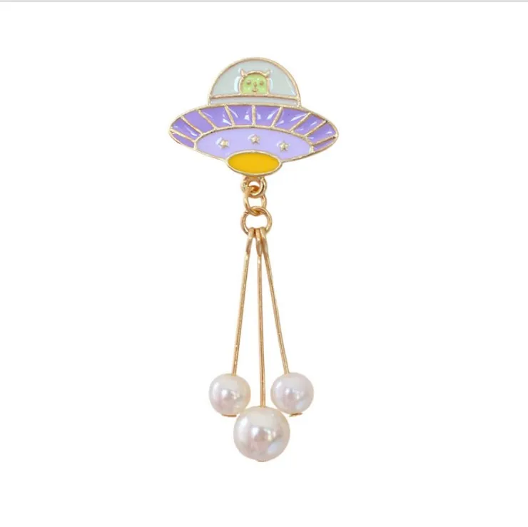 

Creative UFO Cartoon Alien Brooch Cute Fashion Planet Pearl Chic Brooch