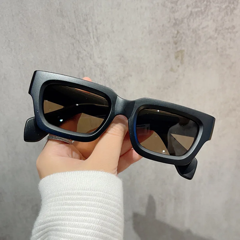 

Fashion Small Frame Sun glasses Unisex Retro Thick Frame shaped sunglasses High Quality Square Rectangle Sunglasses For Women