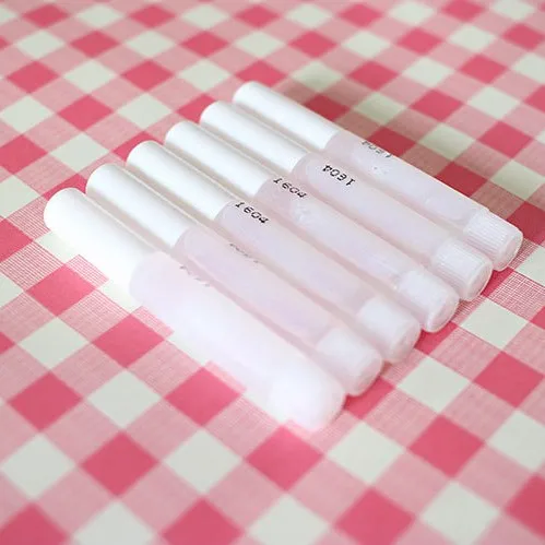 

Best Quality China Manufacturer 2g Nail Stone Glue Logo, Clear