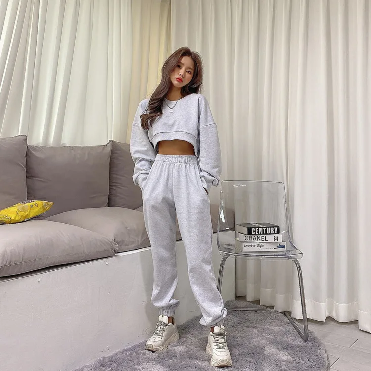 

High quality elegant long sleeve crop top hoodie pocket two piece pants set fashion women 2021 fall clothes sweatpants set women