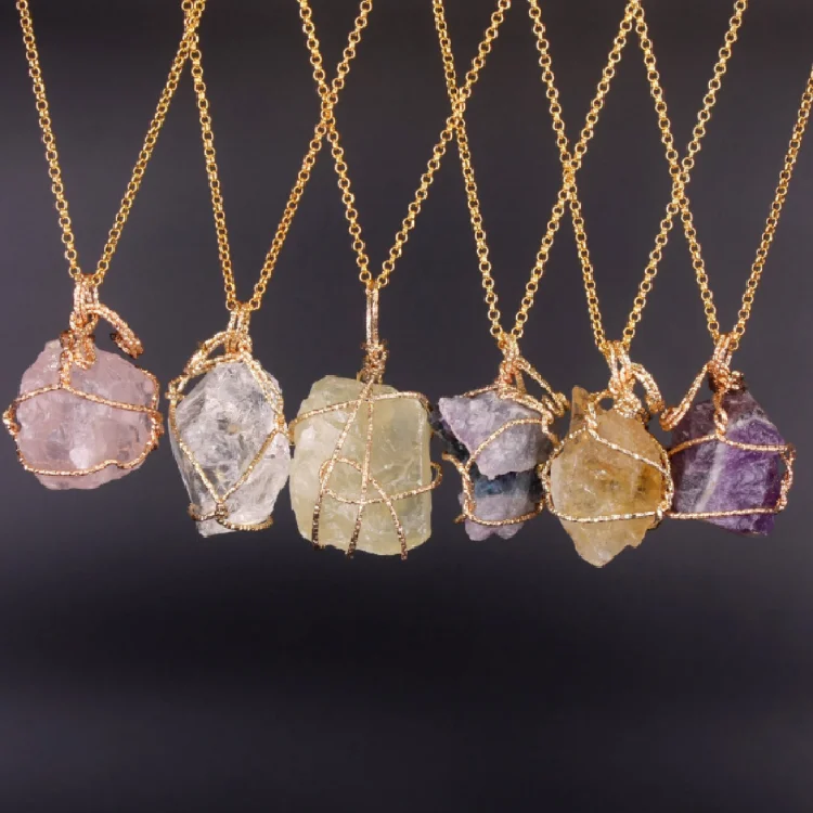

Multi color natural stone crystal plain stone pendant with gold alloy chain for sweater gemstone raw rocks necklace