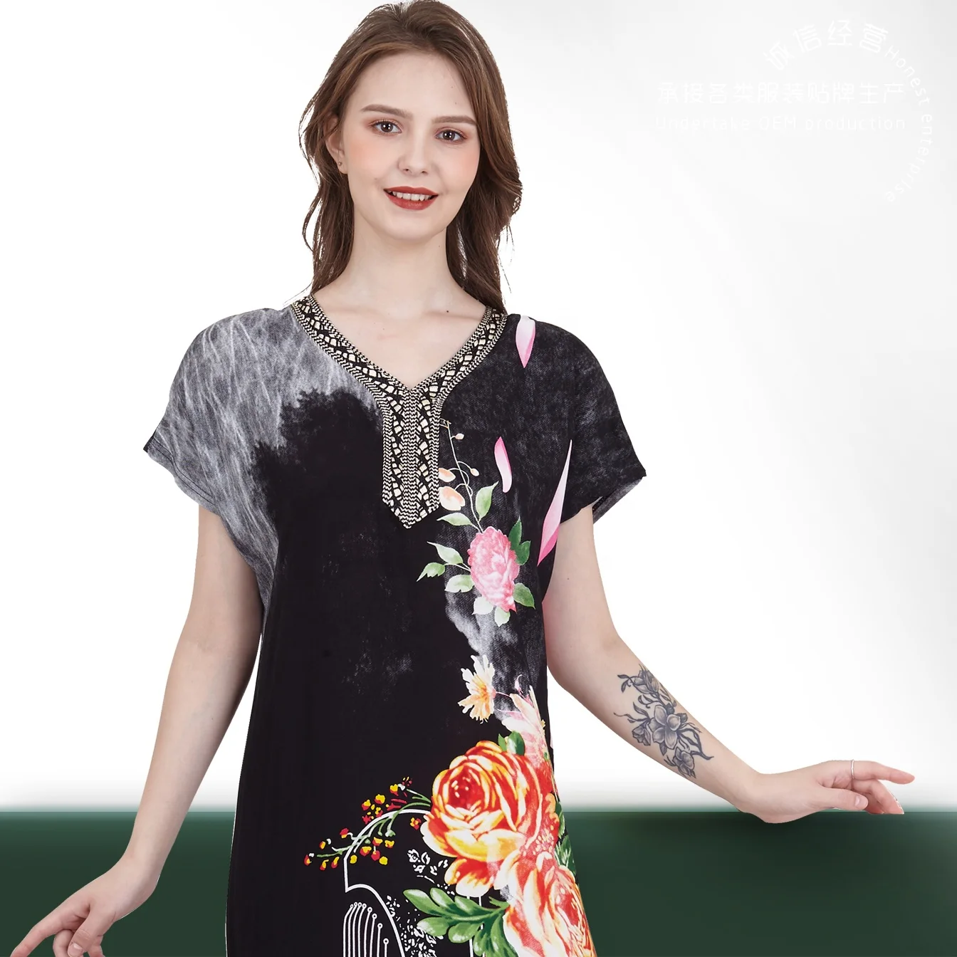 

2020 the latest Dubai fashion casual Islamic robe Muslim elegant abaya
