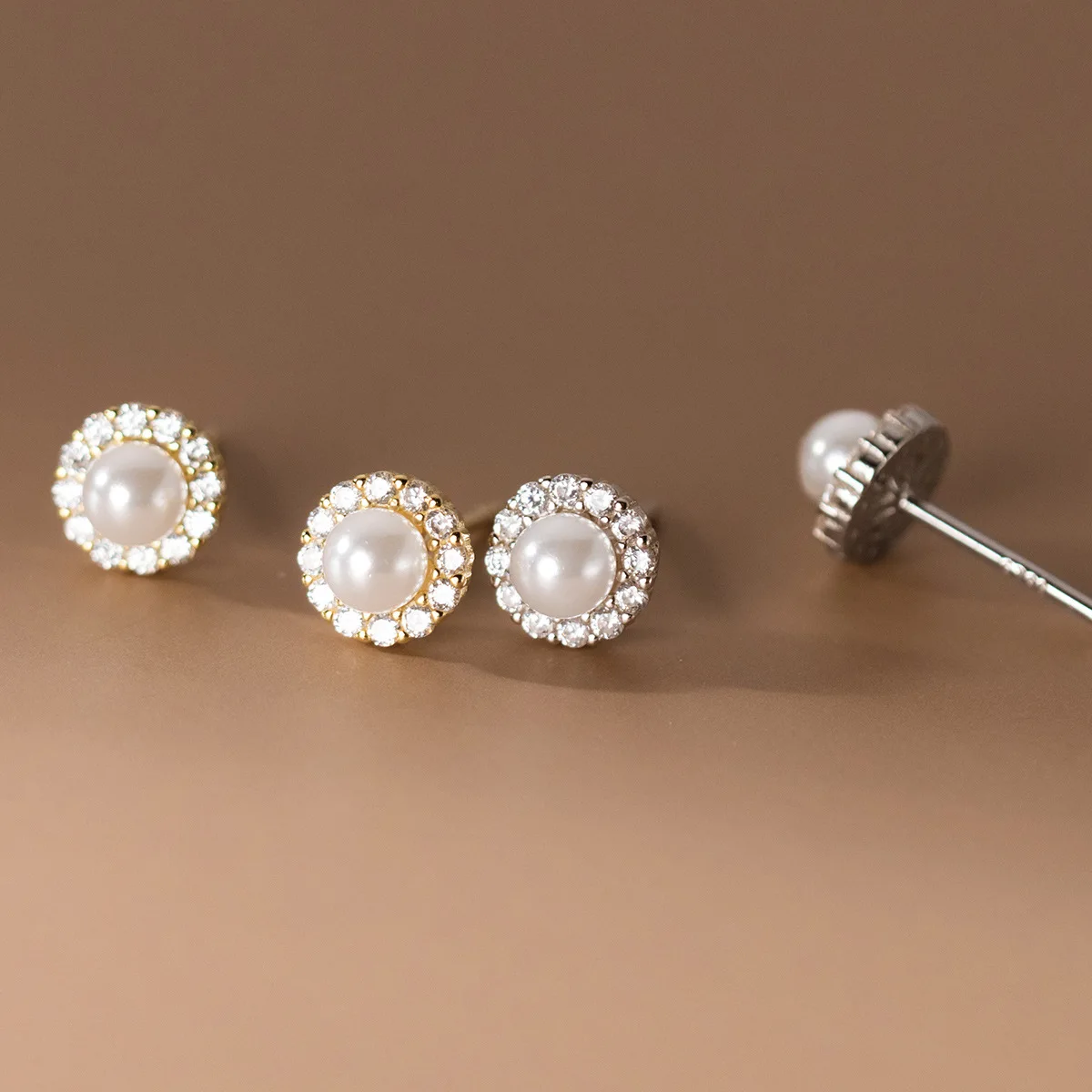 Fashion Jewelry 925 Sterling Silver Earrings Round Pearl Diamond Zircon Gold Plated Stud Earrings for Women