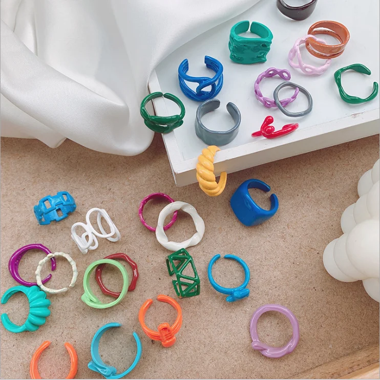 

Summer Chic Multi Style Alloy Geometric Custom Resin Ring Pink Color Acrylic Charm Rings for Women