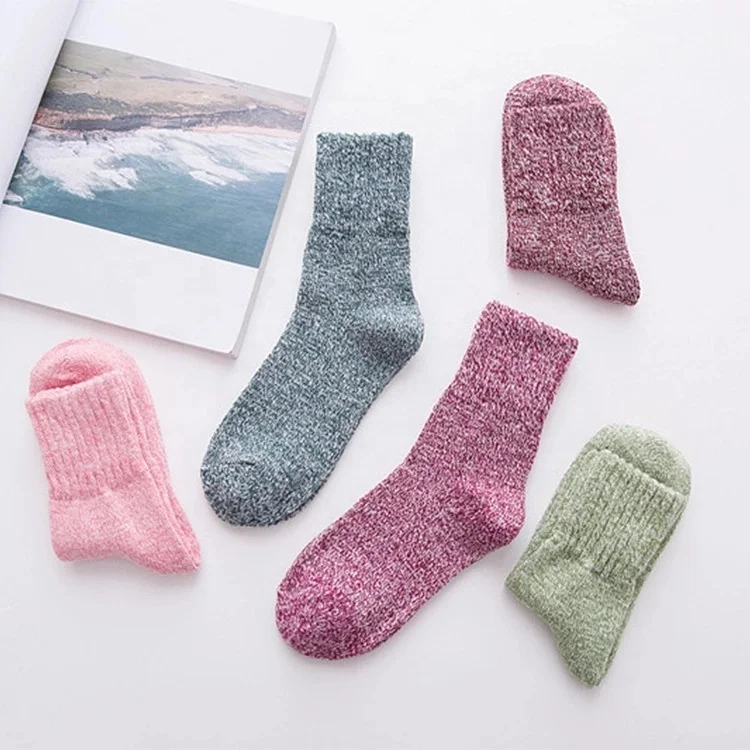 

2020 Hot Sale Knit Warm Casual Wool Crew Winter Women Cozy Fuzzy Socks, Multi color