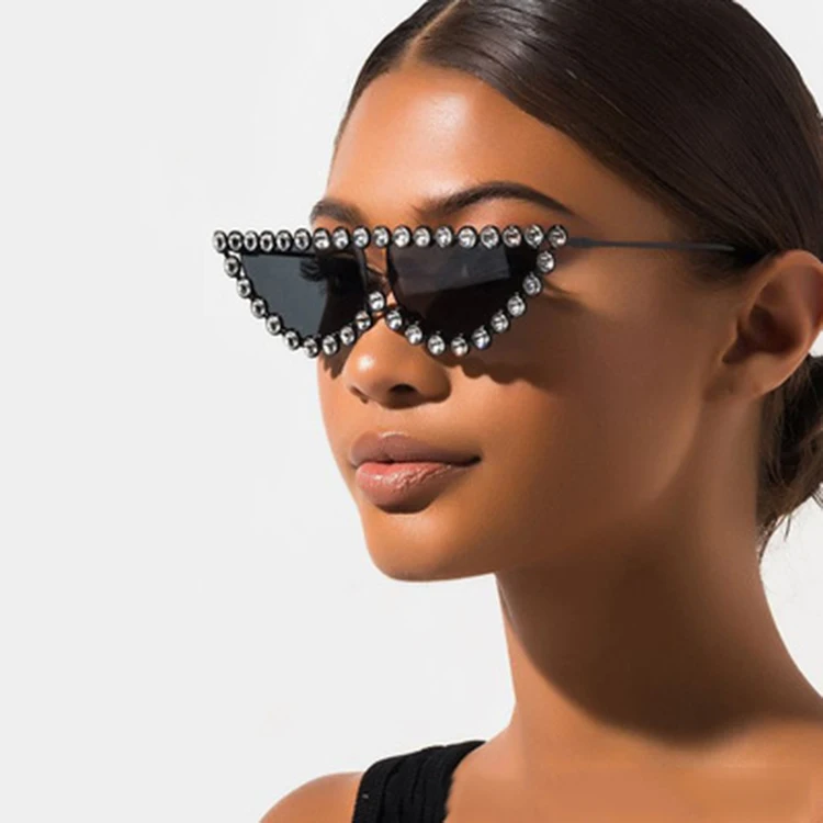 

Wholesale Luxury Rhinestone Diamond Colorful Cat Eye Sunglasses for Women, Colors
