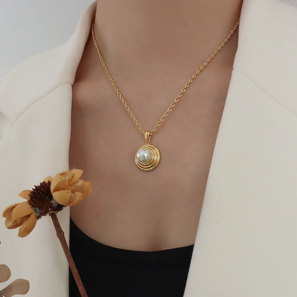 

Stainless Steel Necklaces Women Jewelry Pearl Pendant Vintage Necklace 18K Gold