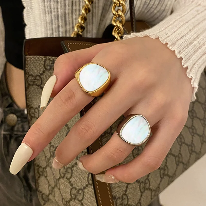 

Punk fashion jewelry trendy geometric white shell charm finger rings chic Korean vintage thick opening adjustable ring women