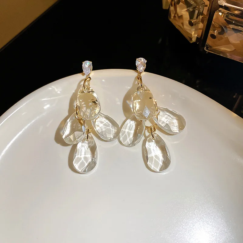 

2021 Fashion Jewelry S925 Post Water Drop Crystal Earrings Shiny Clear Resin Rhinestone Tassel Earring