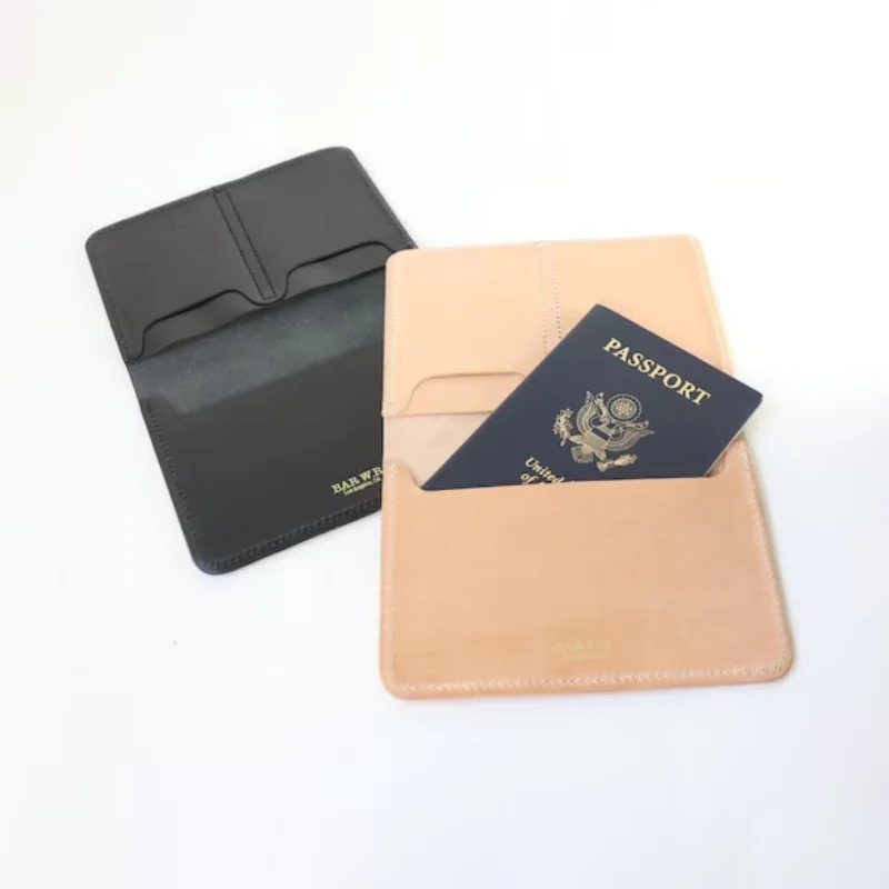 

Modern PU Leather Passport Case Portable Travel Passport Wallet Custom Passport Holder