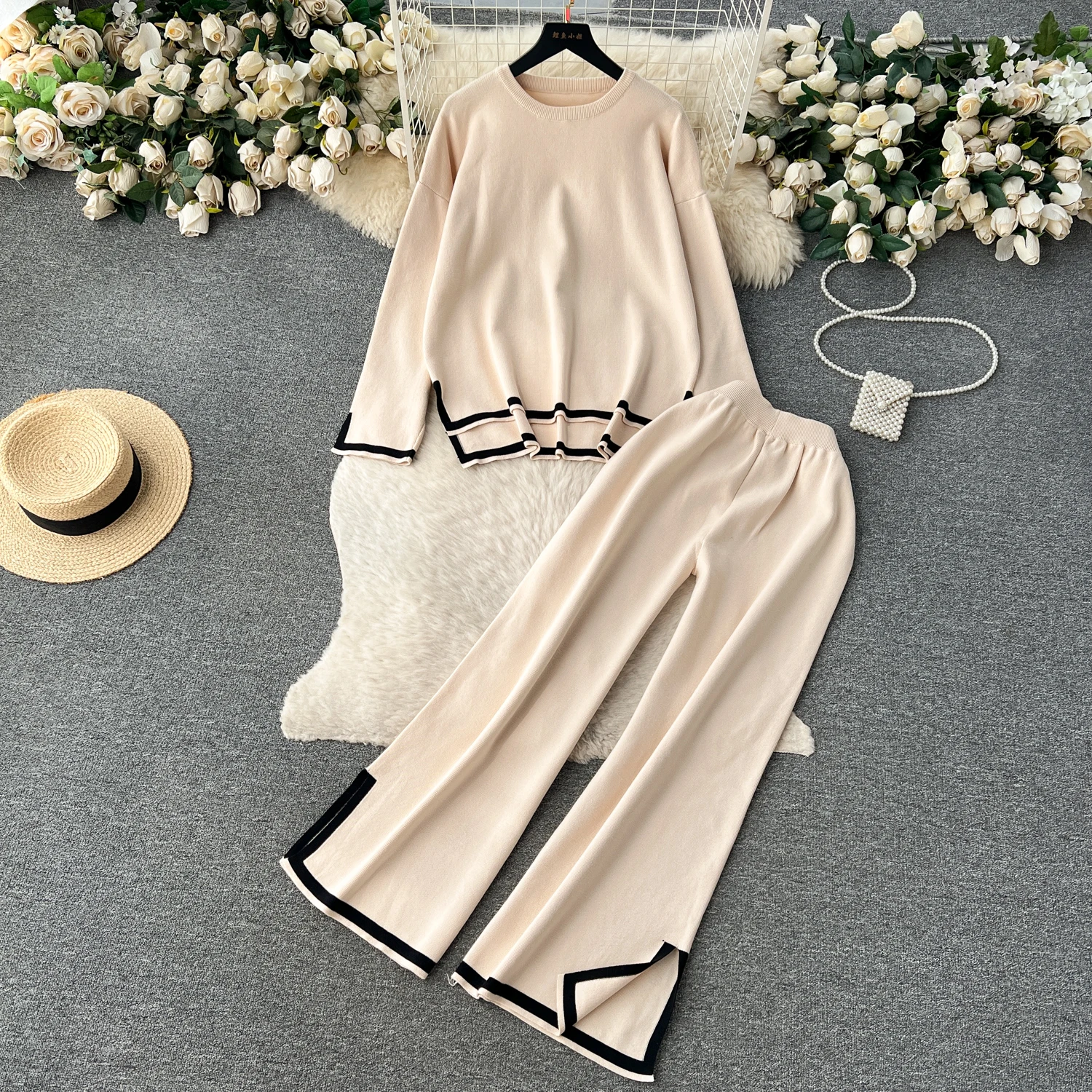 

Autumn Casual 2 Piece Set For Women O-Neck Top And High Waist Knitted Pants Set Jogging Suits Wholesale