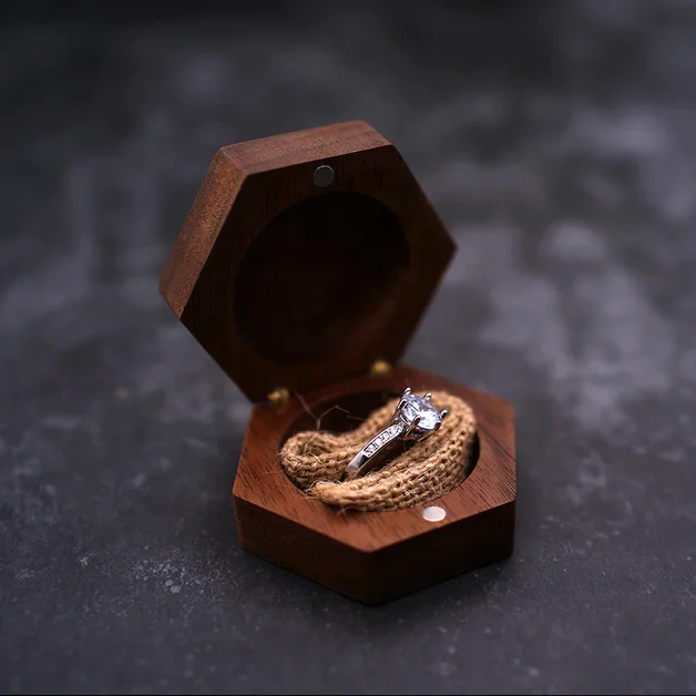 

Personalized Wooden Engagement Ring Storage Box Rustic Name Date Decoration Personalized Wedding Jewelry Wooden Ring Holder, Natural wood
