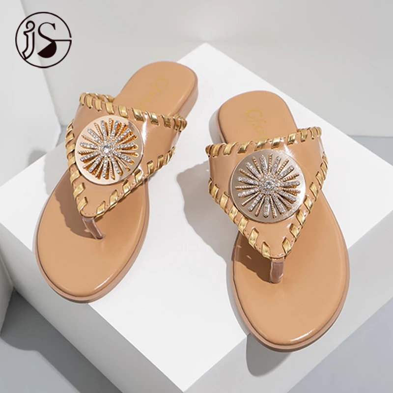 

2021 New fashion metal decorative ladies flip-flops flat non-slip girls sandals PU material hot selling ladies slippers