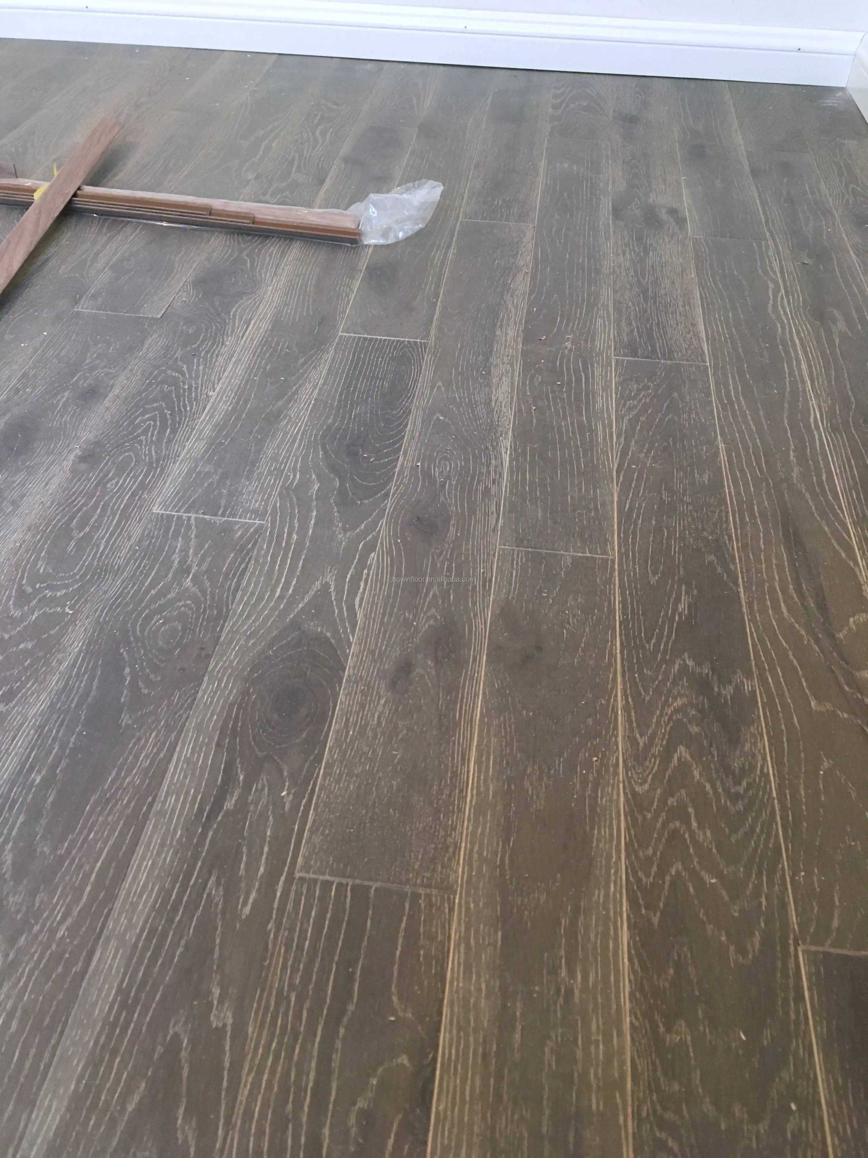 grey oak hardwood  (2).jpg