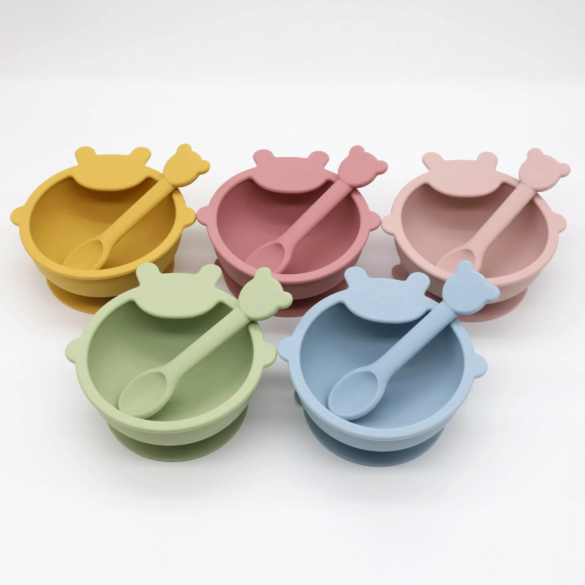 

Wholesale Baby Feeding Round shaped Silicone suction dinner plates for children with spoon, Yellow.dark pink.oliver.dusty blue.rose pink