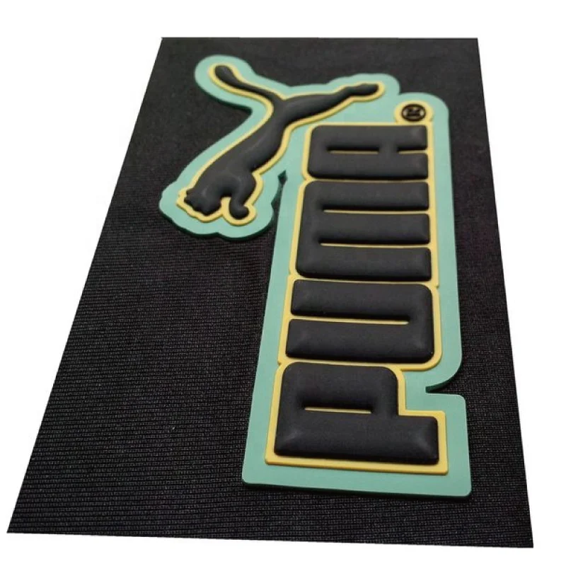 

2021 Customized logo soft pvc heat press 3d silicone heat transfer vinyl raised rubber heat transfer clothing label, Any color can make