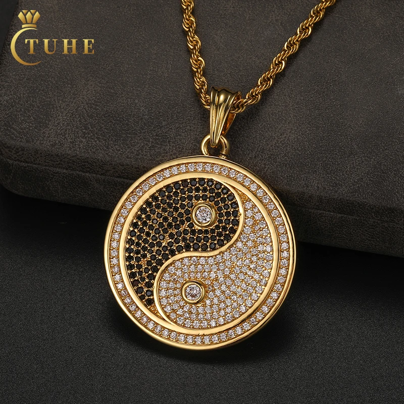 

Alibaba Jewelry Factory Price Iced Out 18K Gold Plated Brass 5A Zircon Iced Out Gossip Array Pendant Necklace