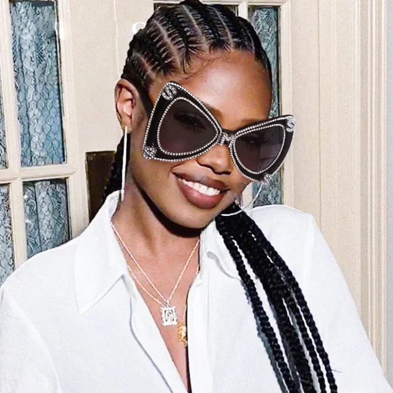 

wholesale new fashion trendy butterfly luxury famous brand designer diamond oversized women shades sun glasses sunglasses 2021