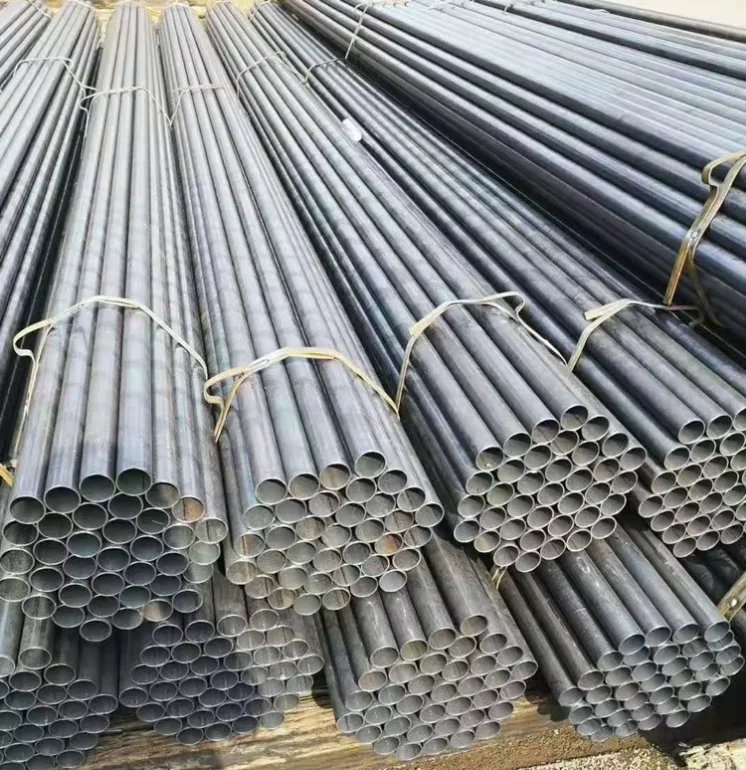 Black Carbon Steel Round Welded Tube for Outdoor Installation and Harsh Working Environments