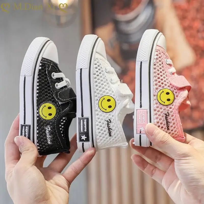 

2021 Summer New Breathable Mesh Canvas Shoes Children Boys Cute Soft Sole Girls Shoes Cartoon Female Baby White