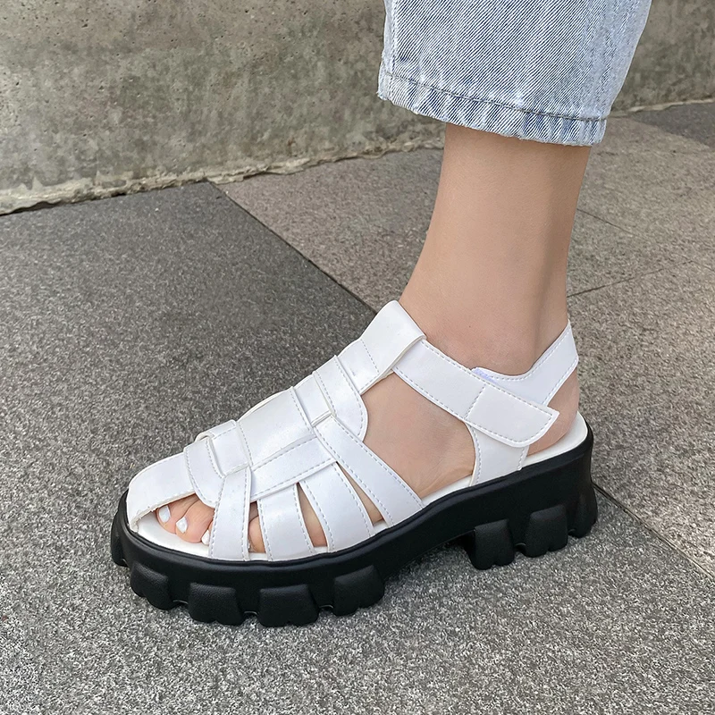 

Summer Leisure Breathable Open-Toe Platform Shoes Beach Sandal Shoes, Black/white