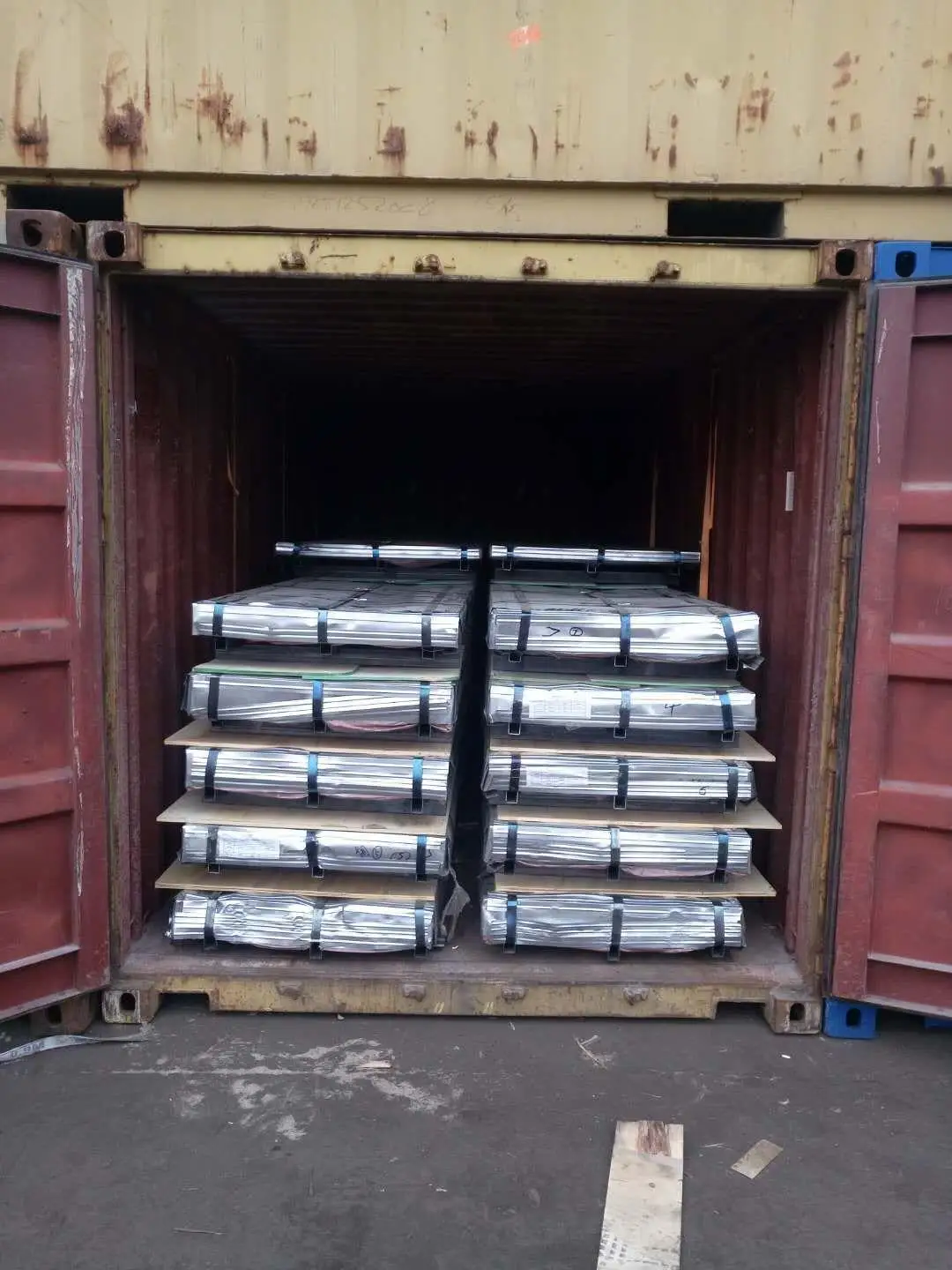 ISO9001 CE SASO SABER Certificate For Galvanized Steel Plate And GI Corrugated Curved Roofing Sheet
