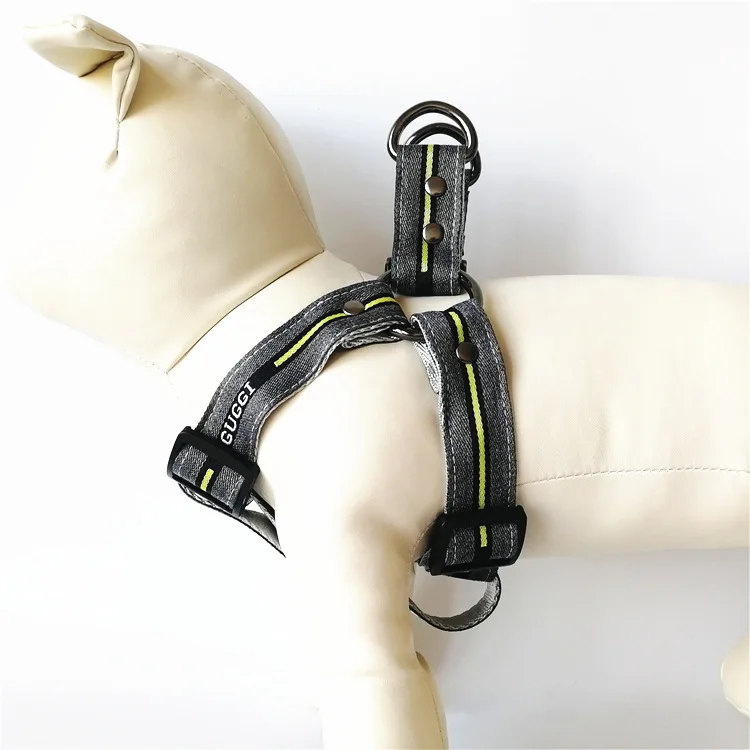 

New luxurious dog harness adjustable retractable rope dog collar and leash set