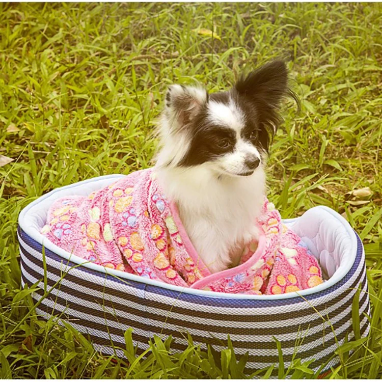 温暖的狗毯子软羊毛睡觉床垫宠物毯子为狗猫