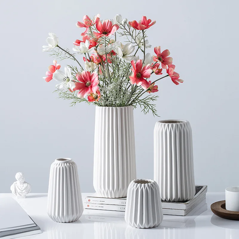 

Nordic Home Decor White Stripe Vase Modern Minimalist Decoration Household Flower Vases Ceramic Art Modern Europe Room Decor