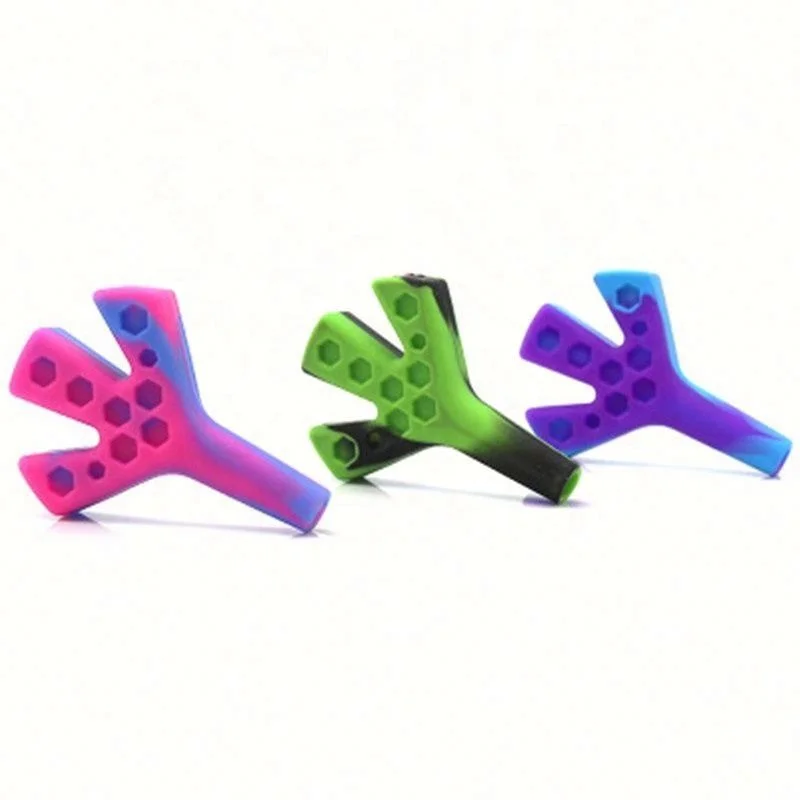 

Three Holes Leaves Shaped Smoking Pipe Eco-Friendly Silicone Tobacco Pipe jhcentury jhcentury, Random