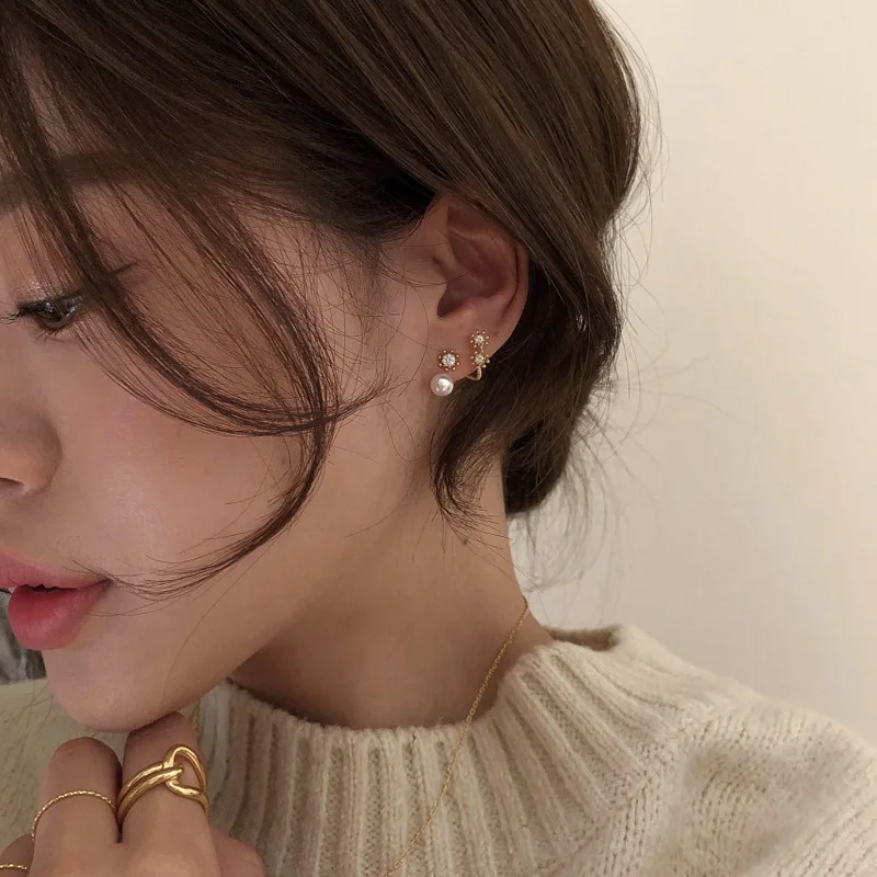 

Vershal Fashion Designer Shiny Zircon 18K Gold Plated Earrings Minimalist Elegant Pearl Stud Earrings Jewelry