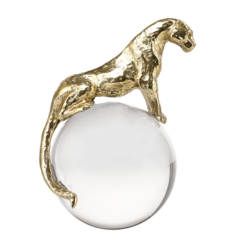 

Light luxury modern metal leopard crystal crafts home decoration