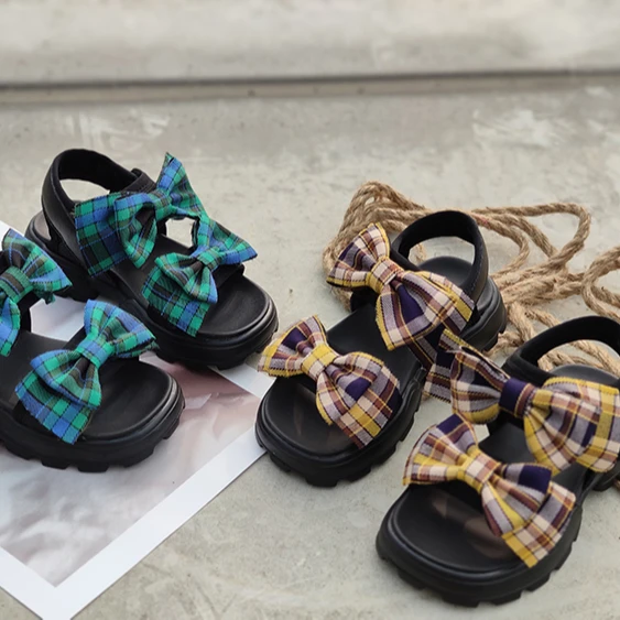 

Summer Han edition thick bottom bow sandal woman goes with everything