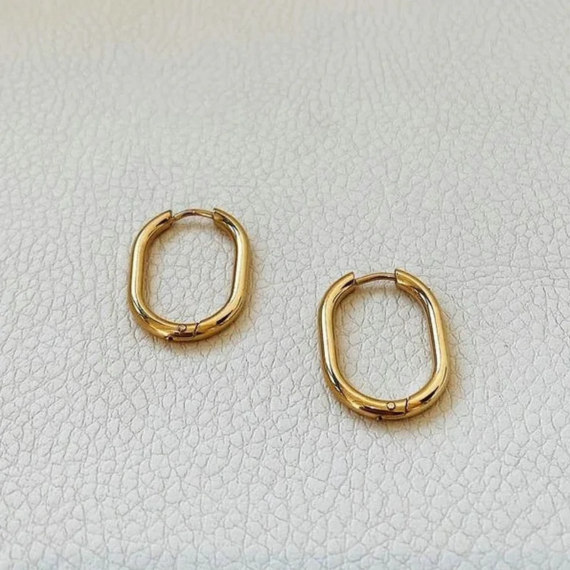 

Minimal and simple gold oval hoop earrings 18K Gold plated stainless steel Circle hoop earrings for women girls