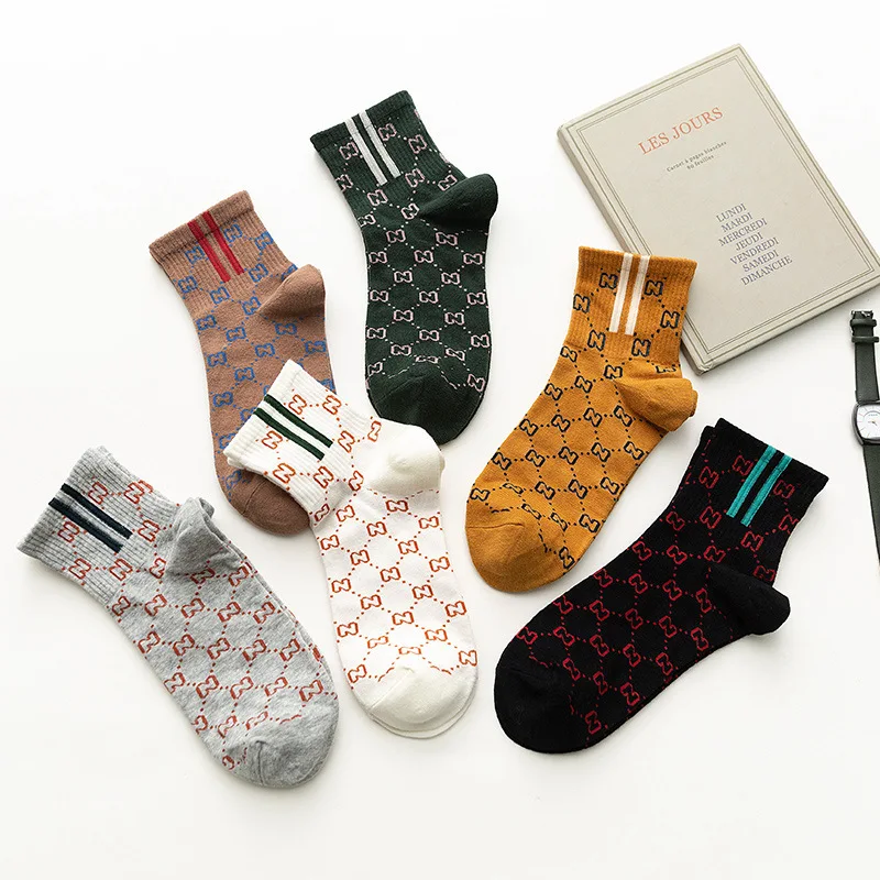 Autumn Winter New fashionable korean vertical stripe N word female mid-calf length socks, pure cotton student tube socks
