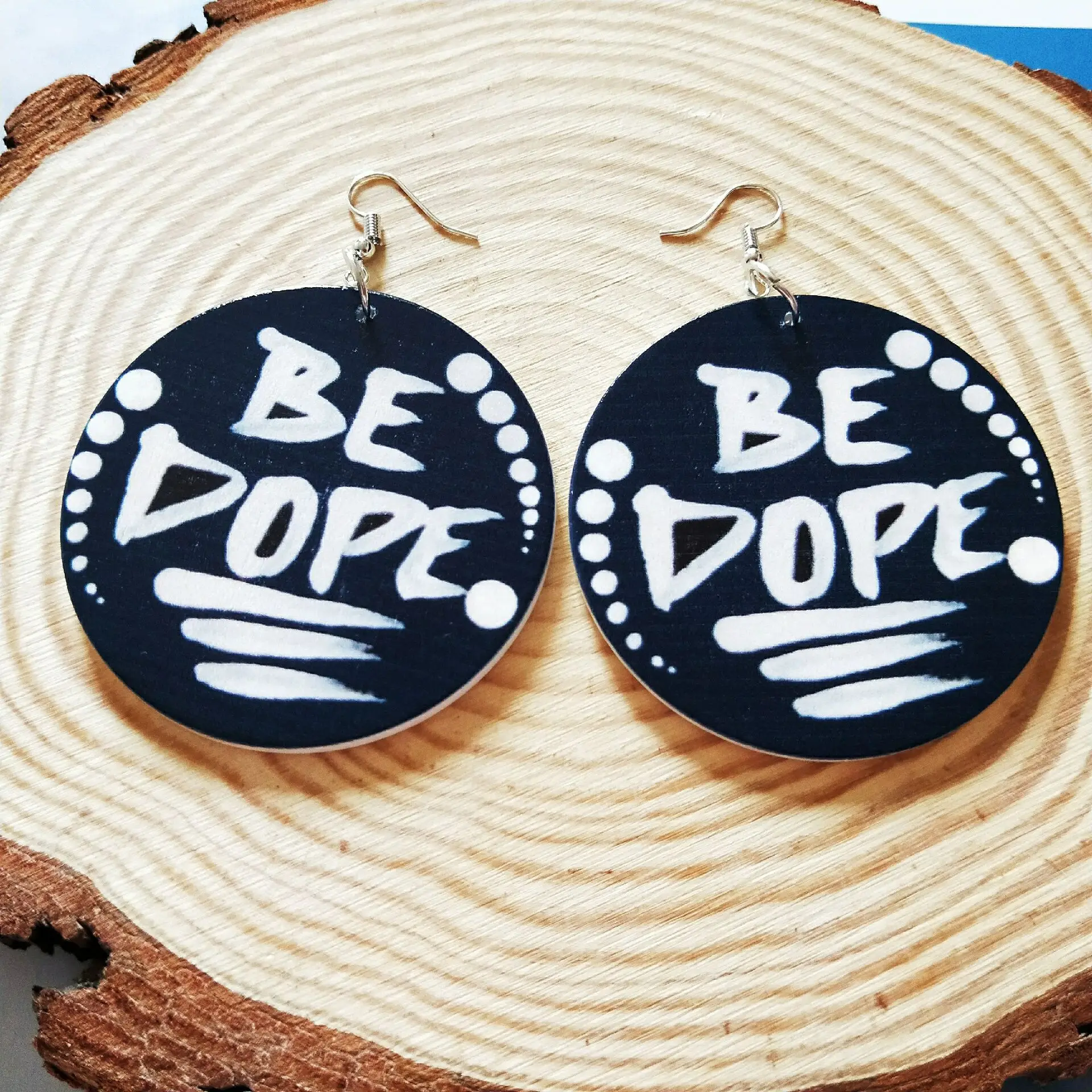 

Hip Hops Exaggerated Wooden Alphabet Printed Black BE DOPE Round Earrings Painted Black Wood Letter Drop Earring For Punk Girl