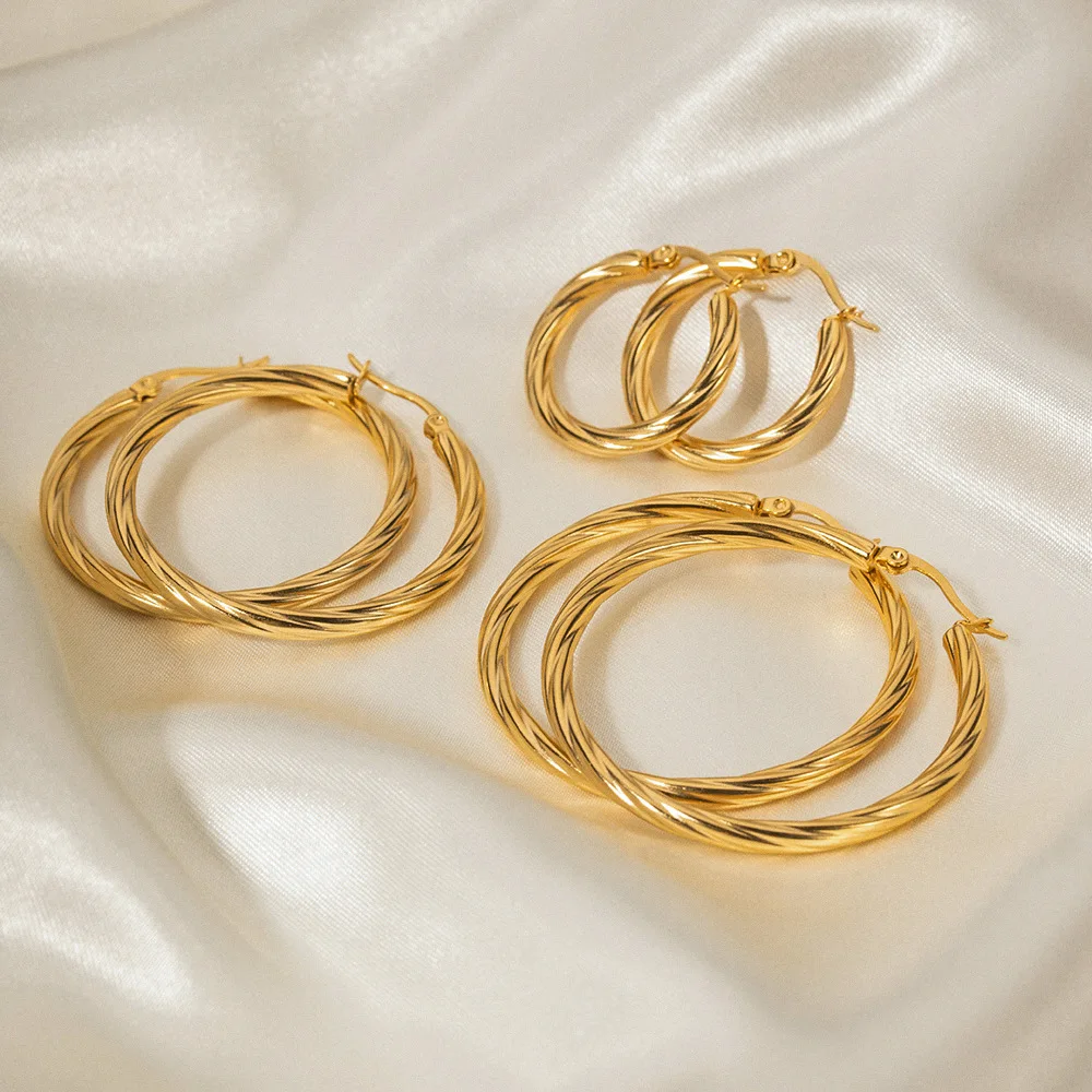 

Wholesale Classic Big Size Hoop Earrings Waterproof 18K Gold Plated Stainless Steel Punk Earrings Twist Huggie Earrings