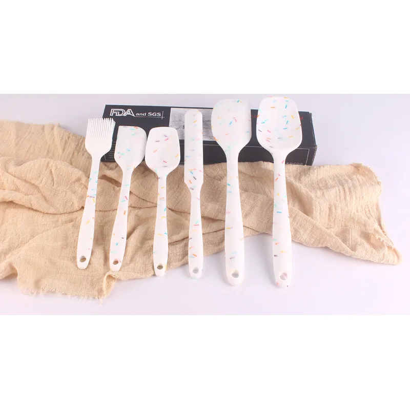 

6pcs/Set Safety Design Heat-resistant CakeTools Silicone Spatula Set, Color