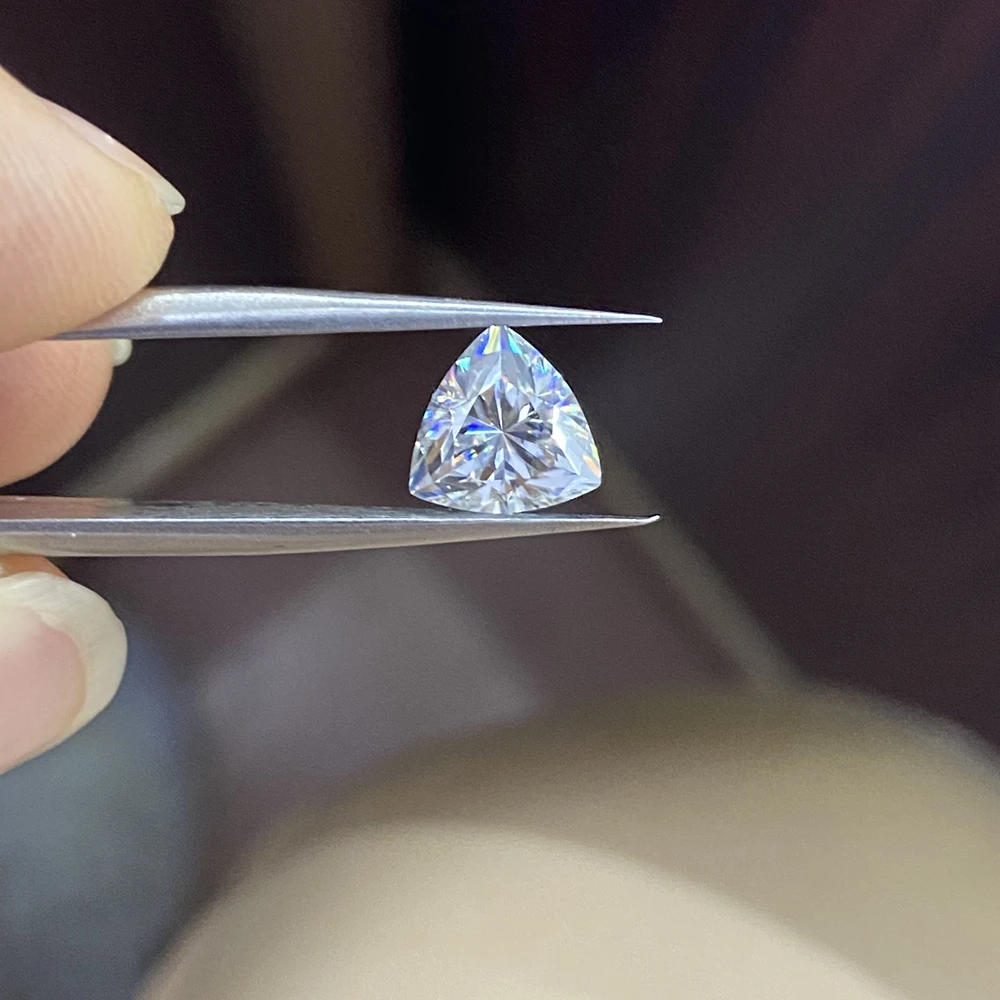 

HQ Gmes 8X8mm 2 Carat VVS Moissanite Gemstone Excellent Trillion Cut Super White Synthetic Diamond Engagement Ring