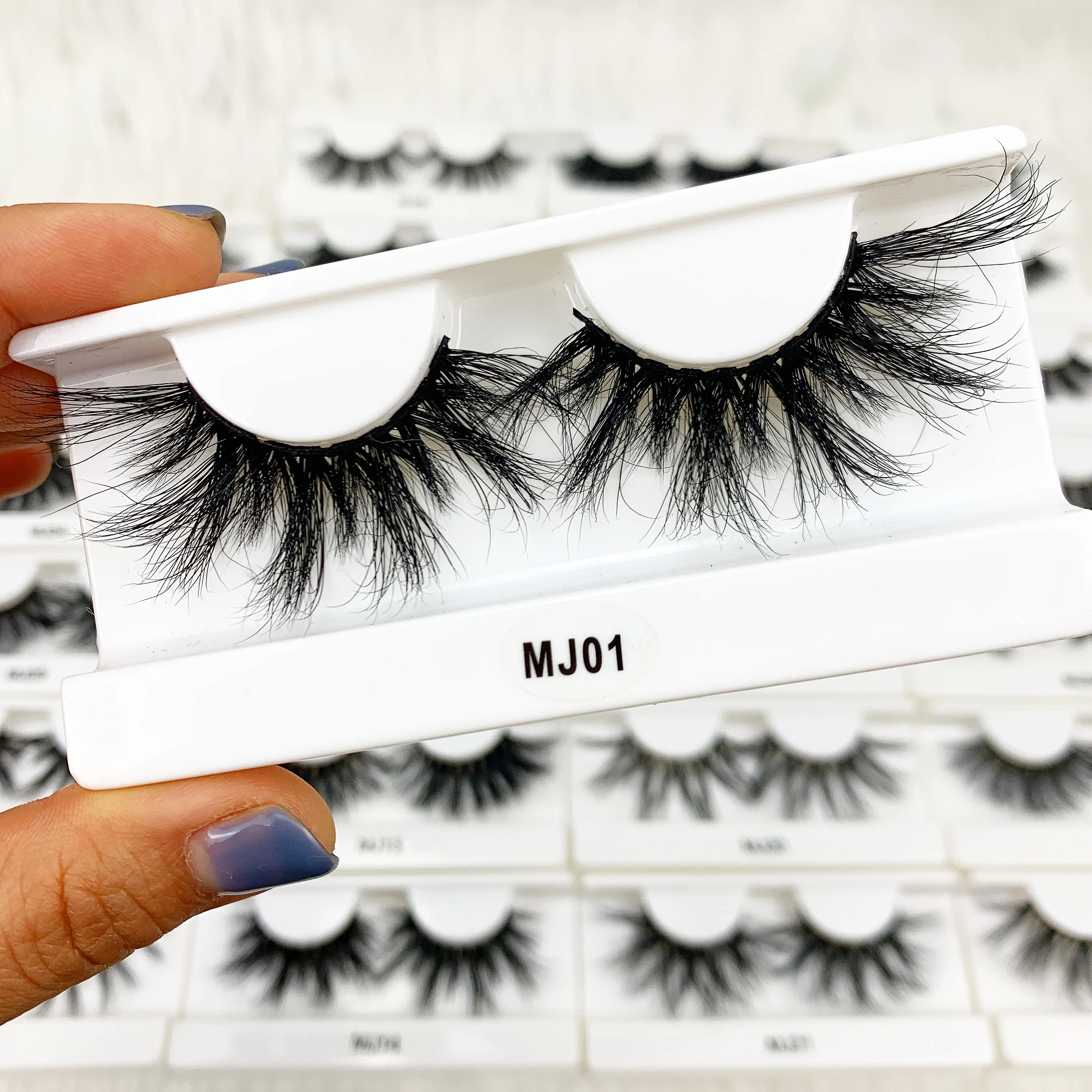 

JYZ 2020 25mm 3D 100% mink eyelash dramatic 3d high quality full strip lashes customized boxes lashes wholesale