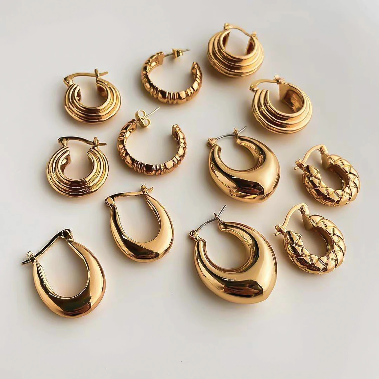 

French Retro Vertical Thread Circle Hoops Chunky Hoop Earring Gold Plated Brass Diamond Small Big Huggies Hoop Earrings