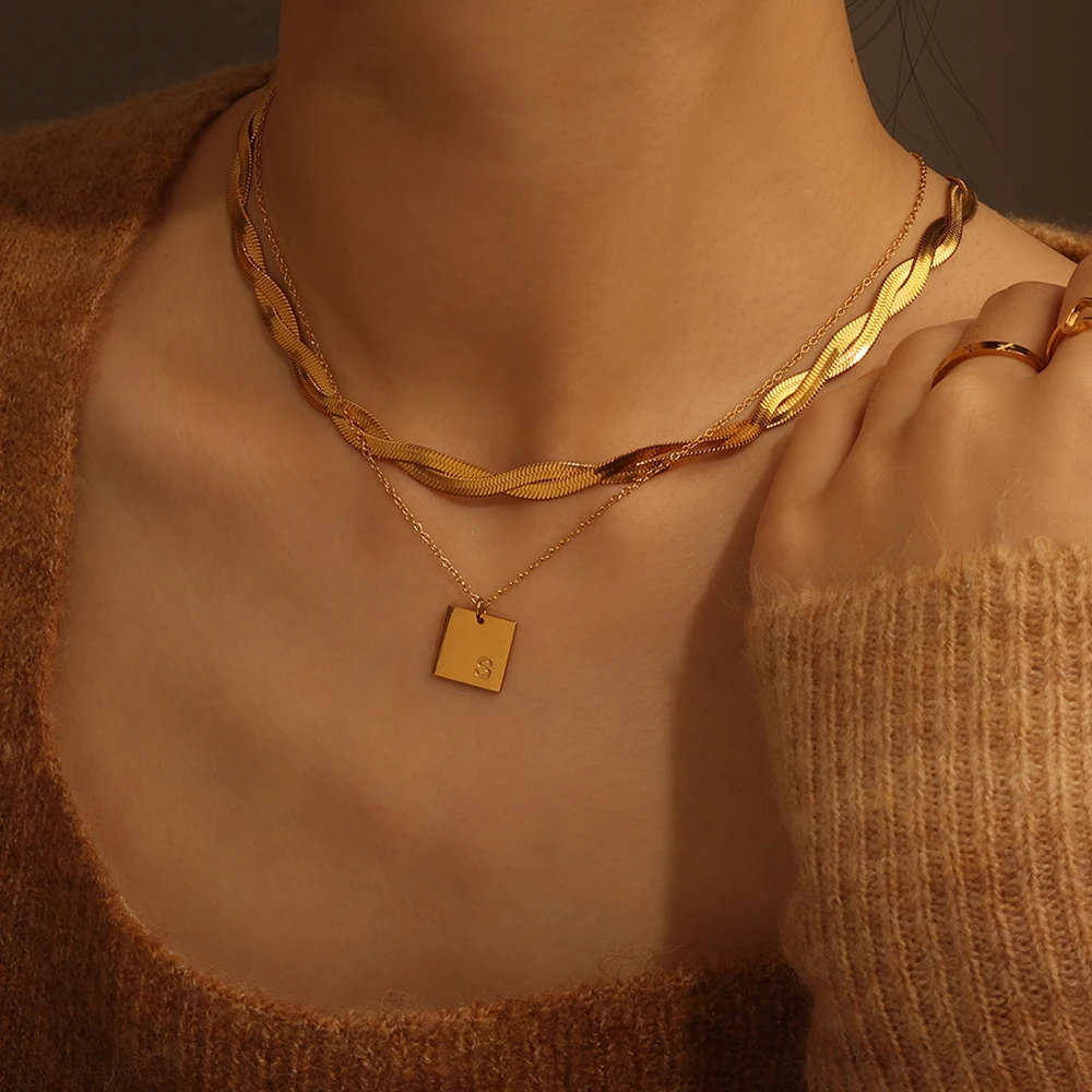 

Luxury Statement Factory Custom Personalized Engrave Letters Jewelry Long Chain Rectangular Pendant Necklace