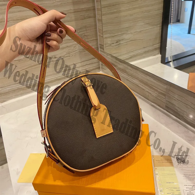 

Wholesale Genuine Leather Girl Brown Flowers Letters Round Zipper Shoulder Cross body Bags Women Single Straps Handbags