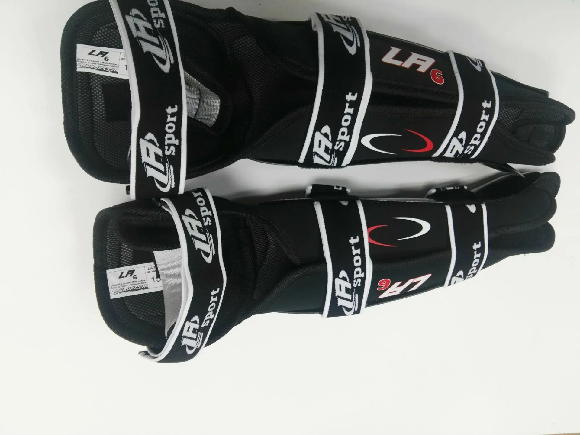 Competitive Price Professional Hockey Shin Guards Protective Ball/field
