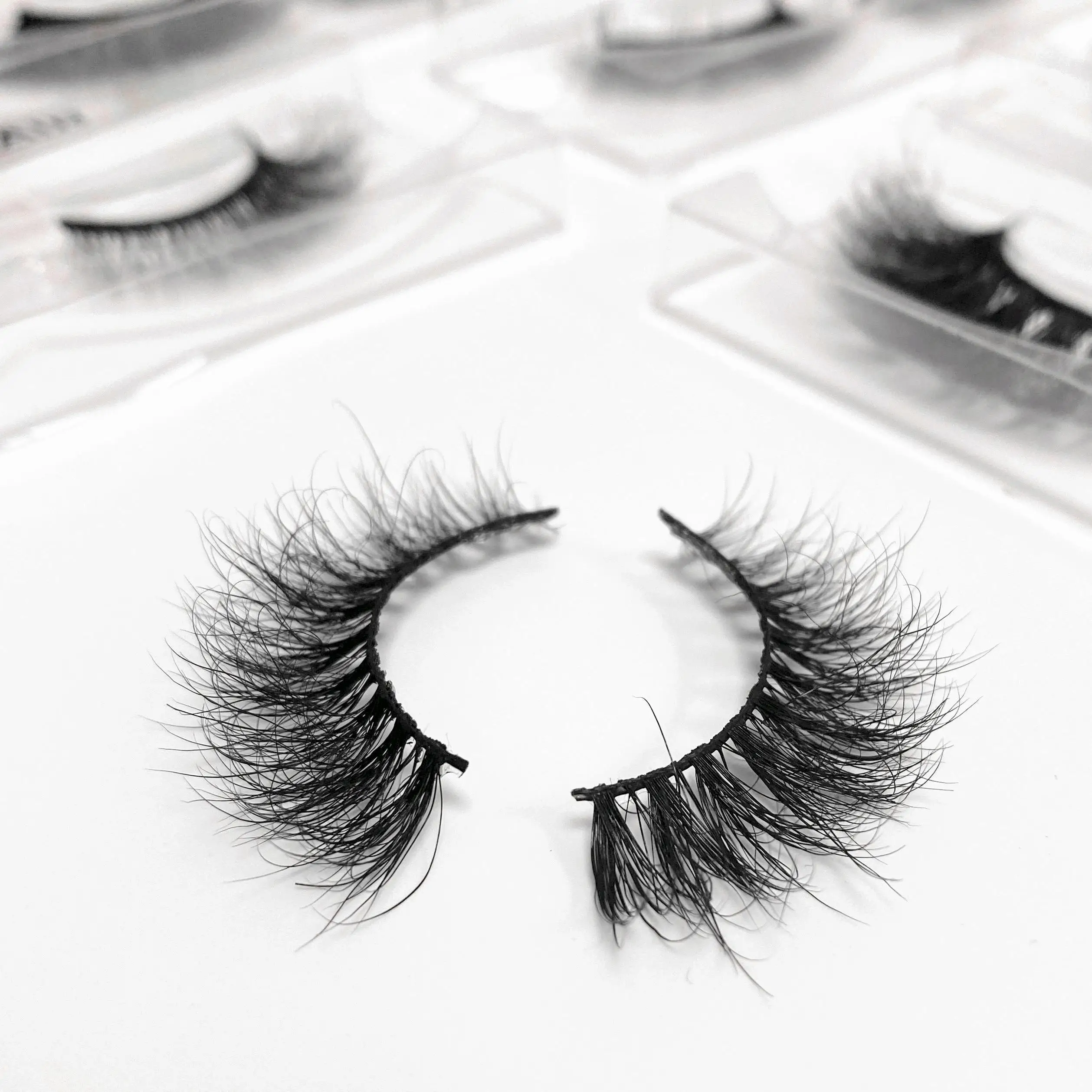 

3D 13mm 16mm regular mink eye lashes HD thin band wispy full strip false eyelashes vendor OEM mink lashes, Black