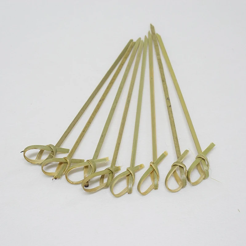

100 Pcs Bamboo Knotted Skewers Disposable Twisted Ends Bamboo Picks Cocktail Picks Ring Sign Dessert Candy Decoration Sign