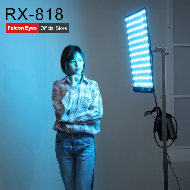 

Falcon Eyes 100W Bi-color Roll-Flex RGB LED Video Light RX-818 with 21 Scene Modes APP Control with Honeycomb Grid Softbox