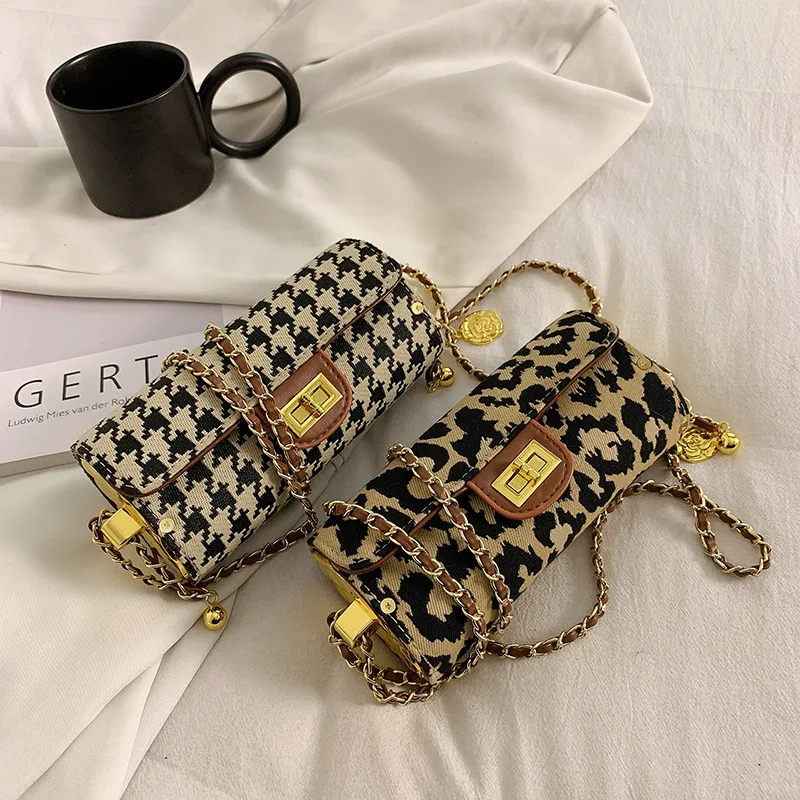 

New unique designer Chain small square bag mini women messenger bags leather sling bags for women crossbody