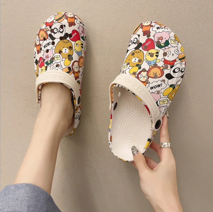 

Anti-skid cartoon pattern customized garden beach cute sandals slippers safety shoes footwear clogs for women, Beige white